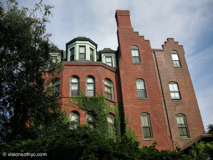 Architecture — photo 052