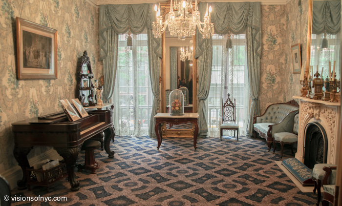 Interiors — photo 051